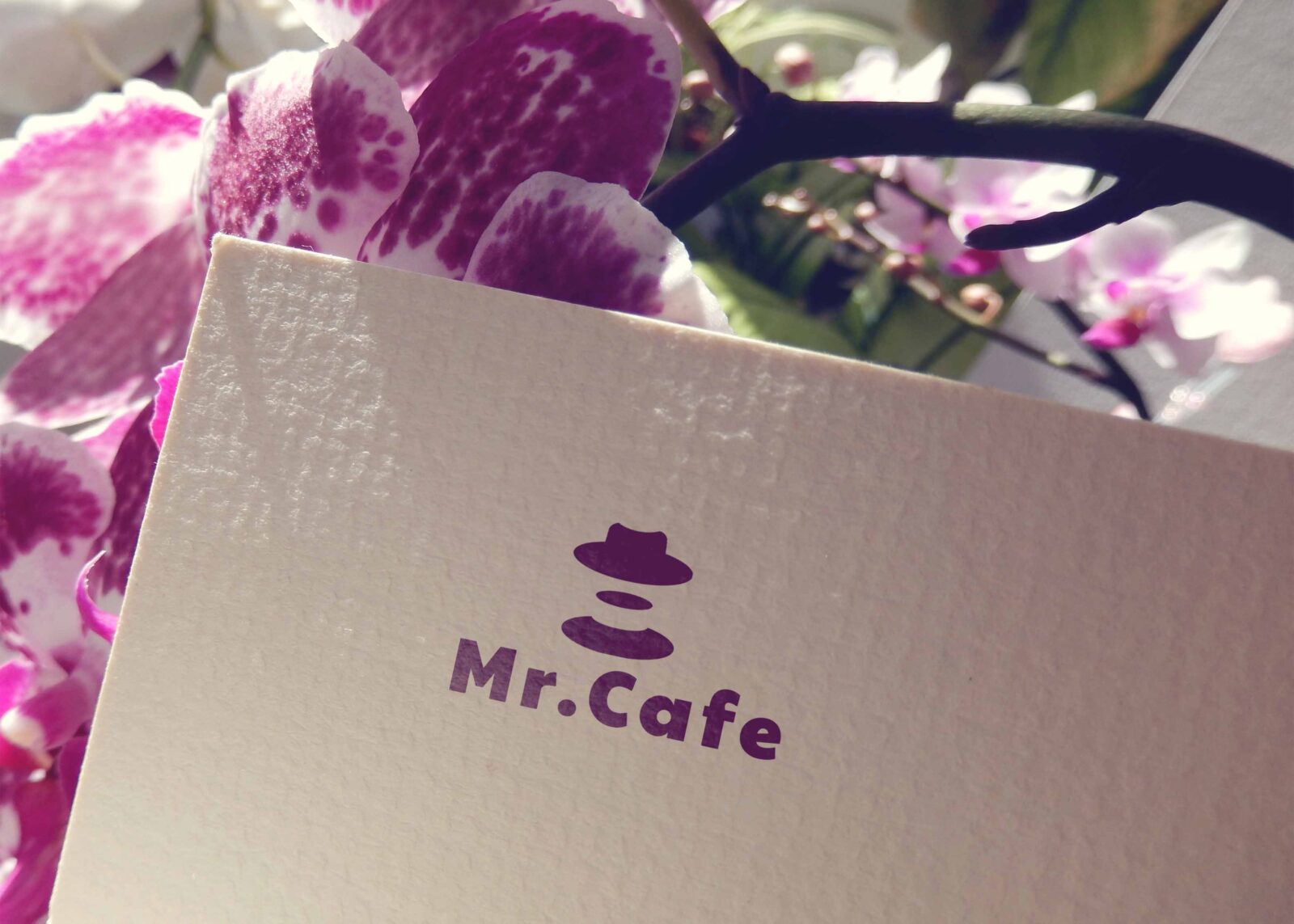 Free Glossy Logo Mockup