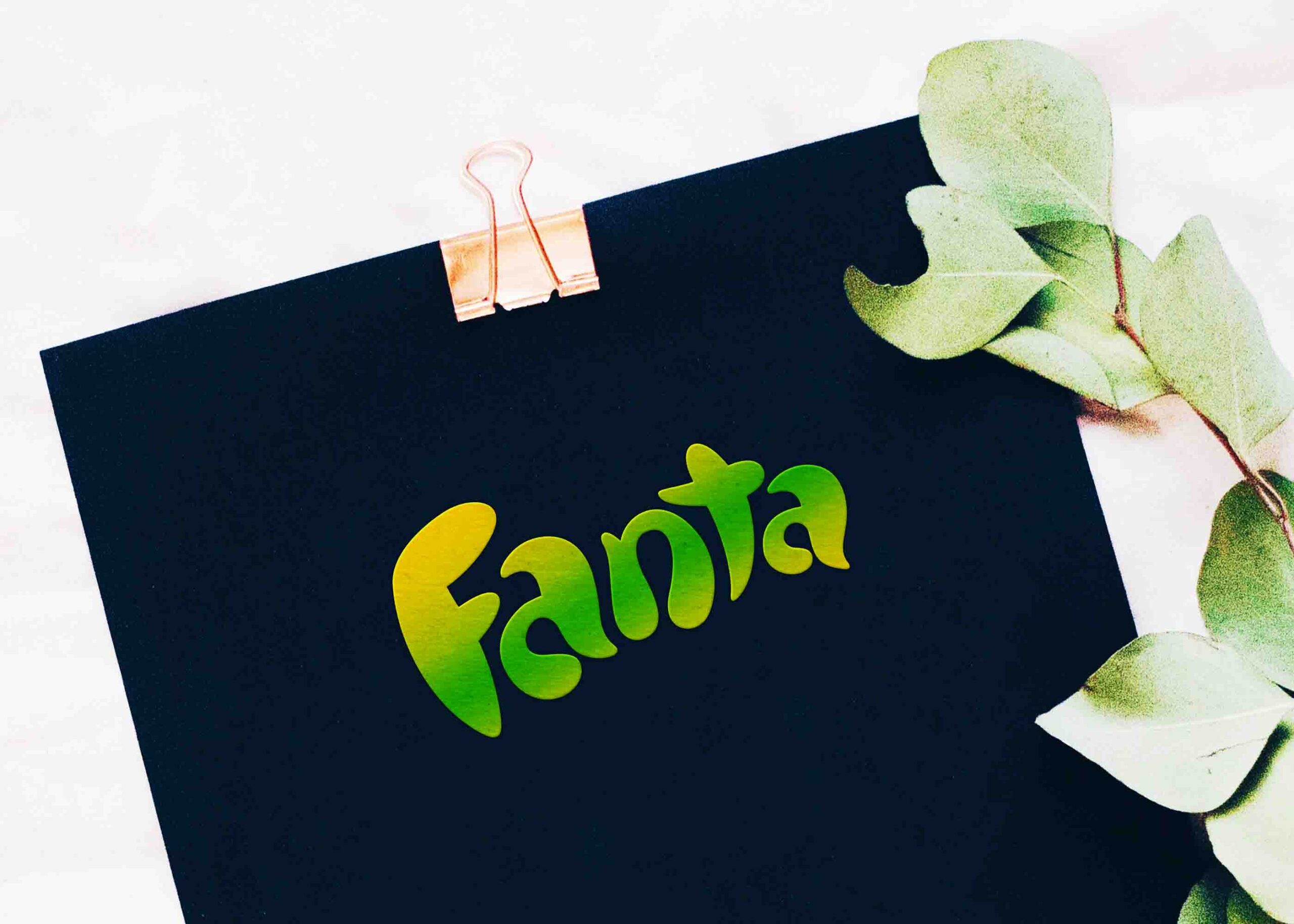 Free Clip Paper Logo Mockup