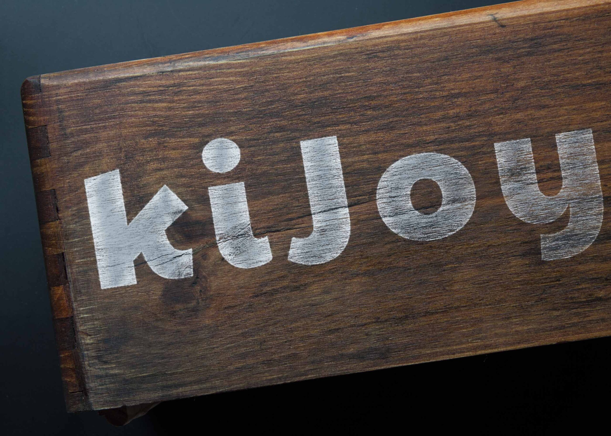 Free Hard Wood Logo Mockup