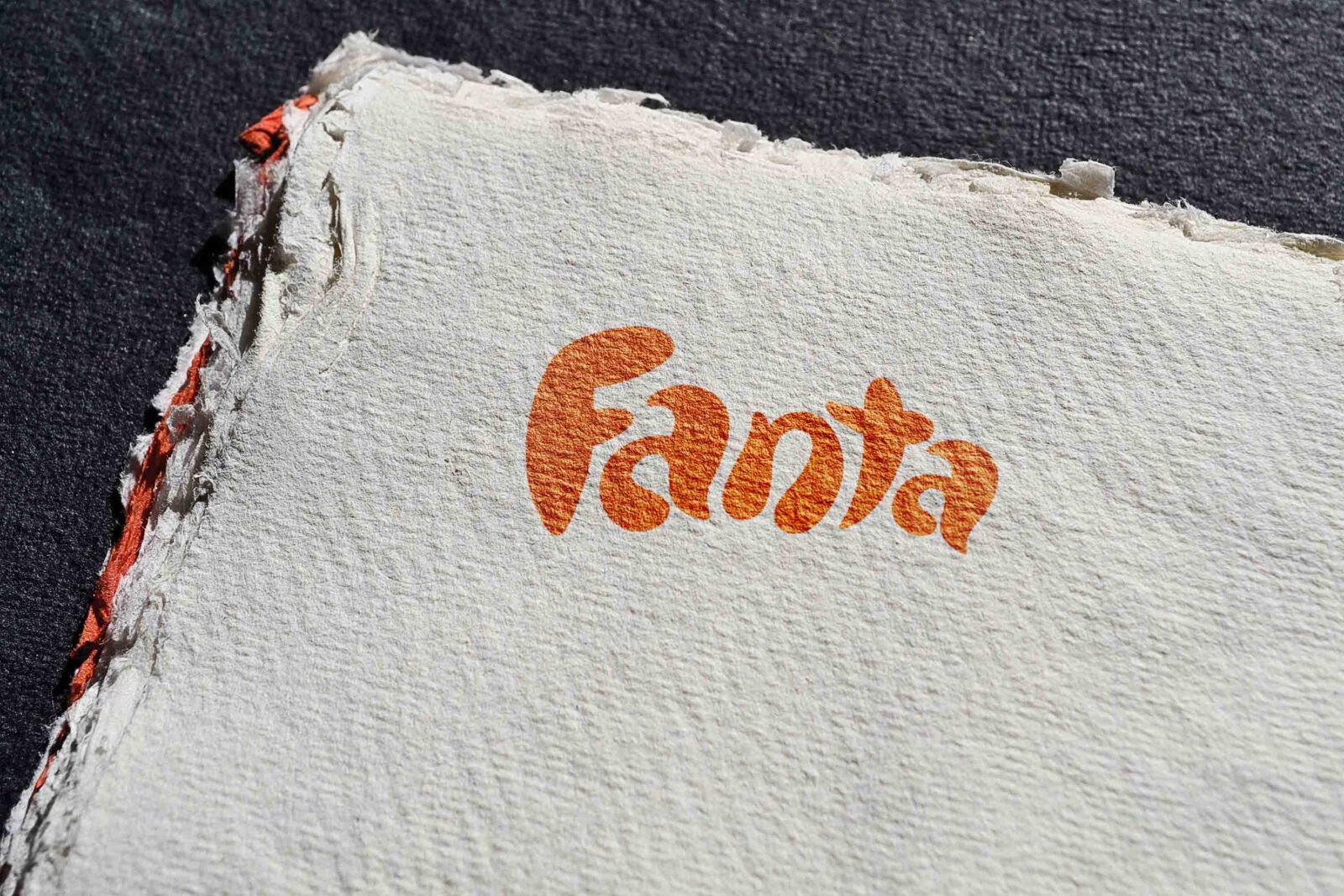 Free Hue Paper Logo Mockup
